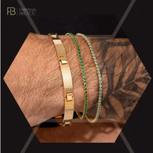 Photo by Fabiana Brutos on December 05, 2023. May be an image of jewelry, bangle and text that says 'FBIEUAOS AB ABIANA BRUIOS'.